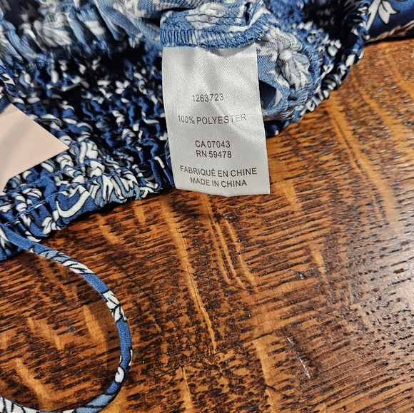 Joie Smocked Puff Sleeve Cropped Blouse Tassel Top NWT Small - Picture 6 of 9